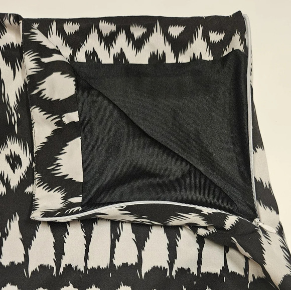 AW Golf Allyson Whitmore black Abtract print athletic Sport golf skort size 16 - Picture 5 of 11